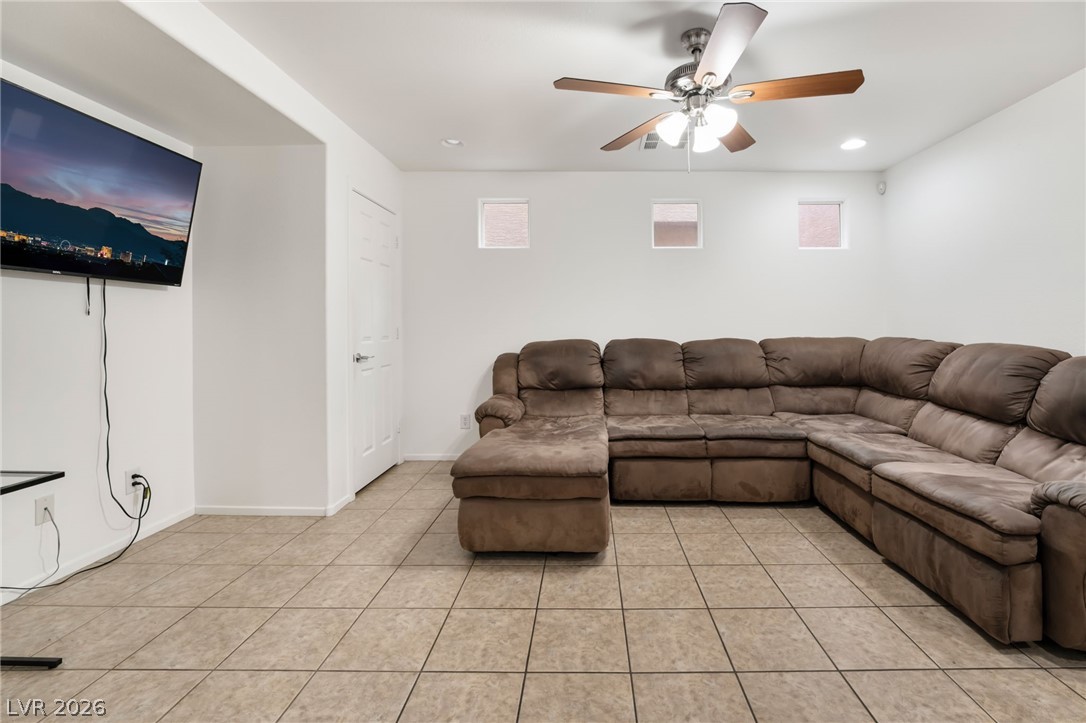 9132 Gabardine Avenue Las Vegas NV 89149