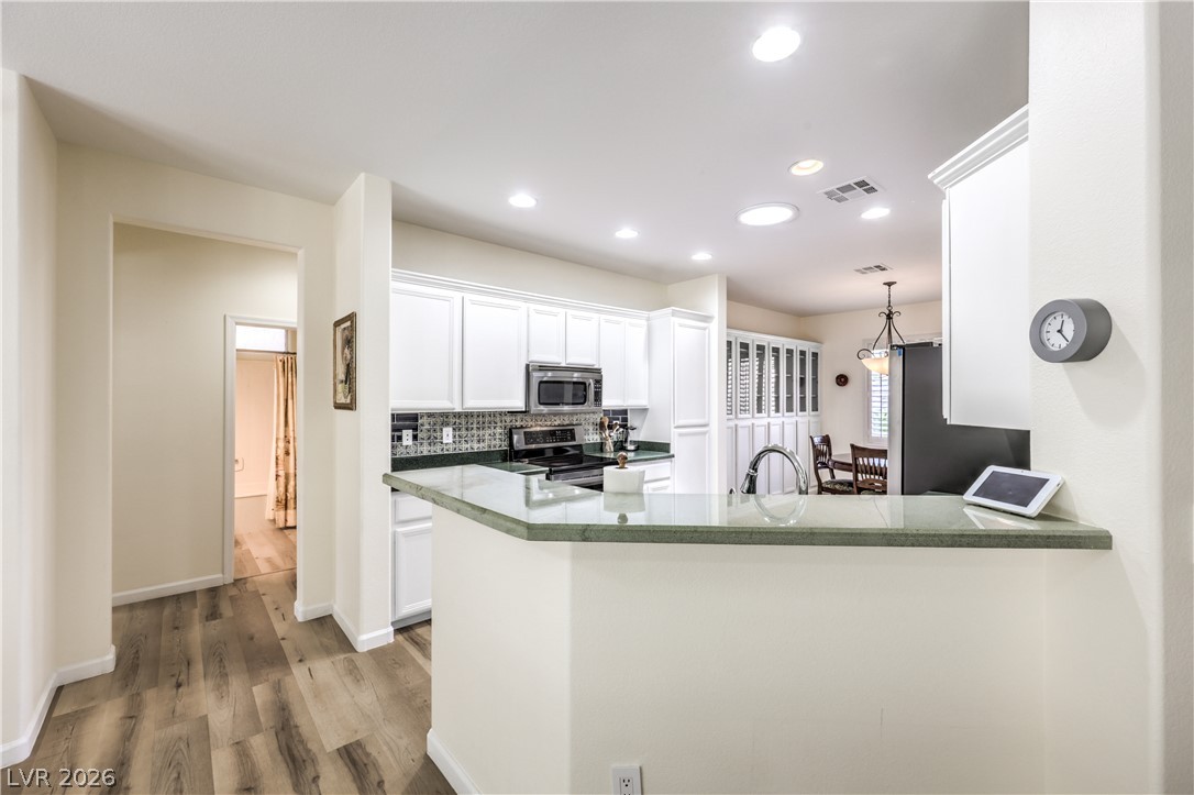 2565 Leighton Avenue Henderson NV 89052