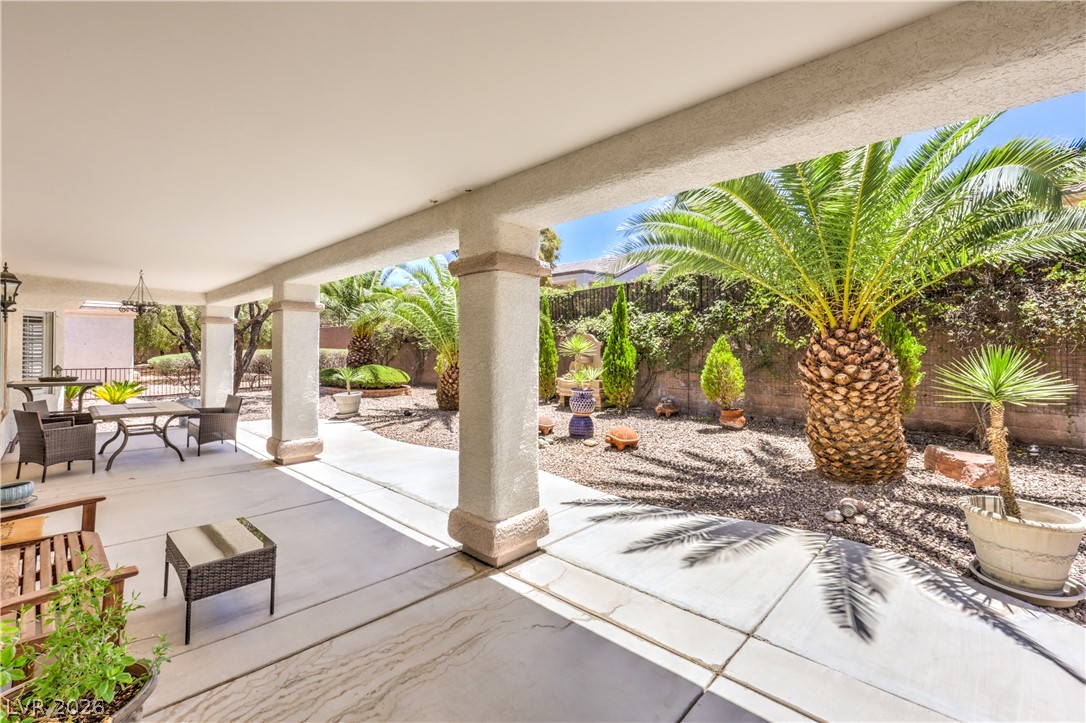 2565 Leighton Avenue Henderson NV 89052