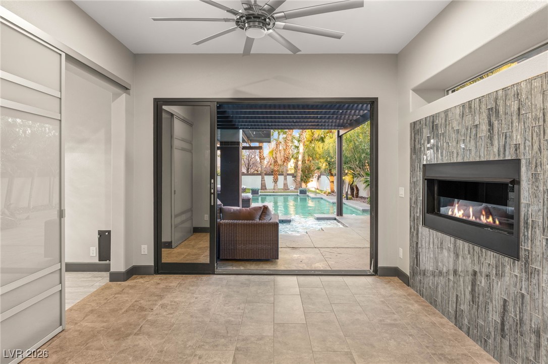 8001 Ryans Reef Lane Las Vegas NV 89128