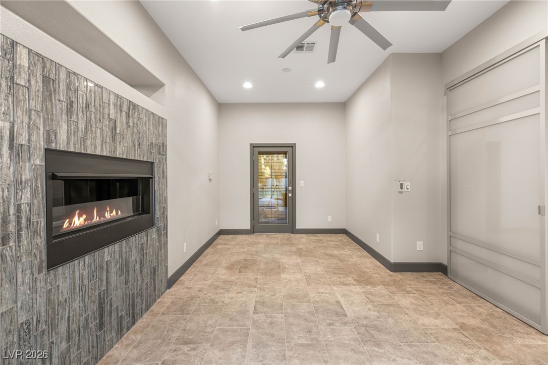8001 Ryans Reef Lane Las Vegas NV 89128