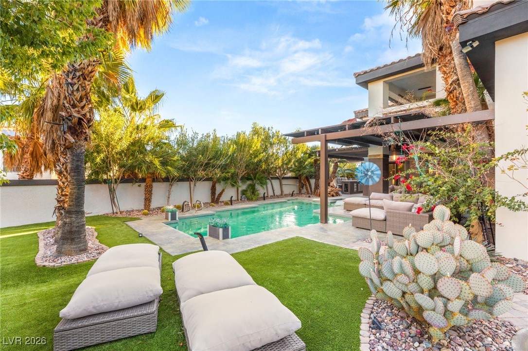 8001 Ryans Reef Lane Las Vegas NV 89128