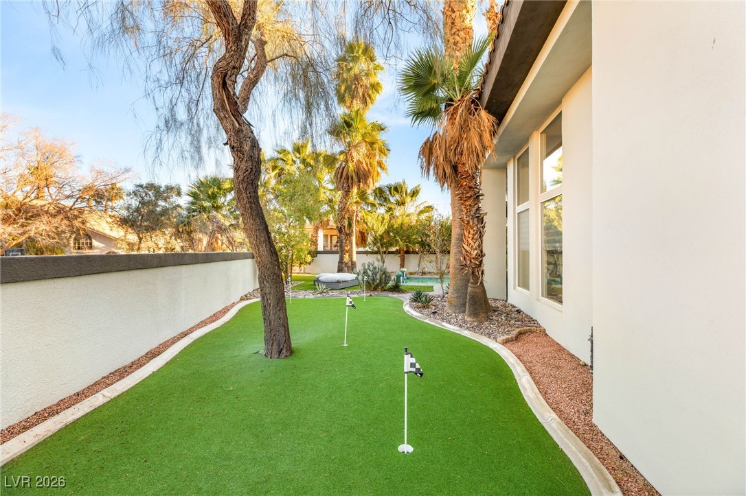 8001 Ryans Reef Lane Las Vegas NV 89128