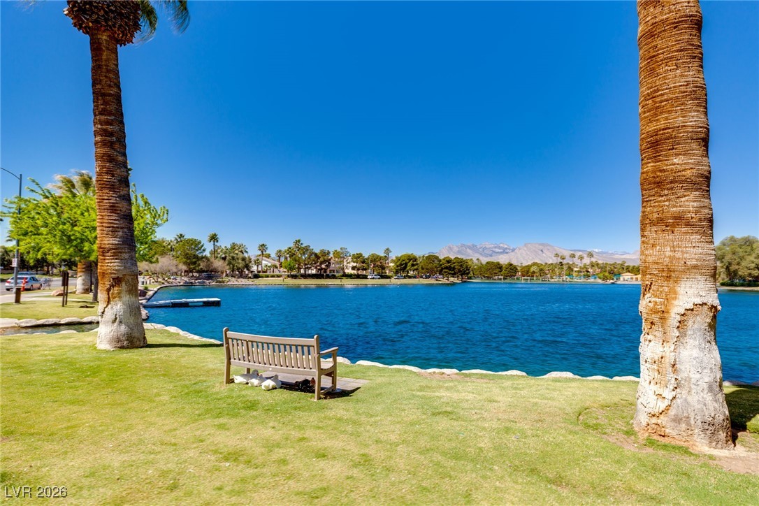 8001 Ryans Reef Lane Las Vegas NV 89128