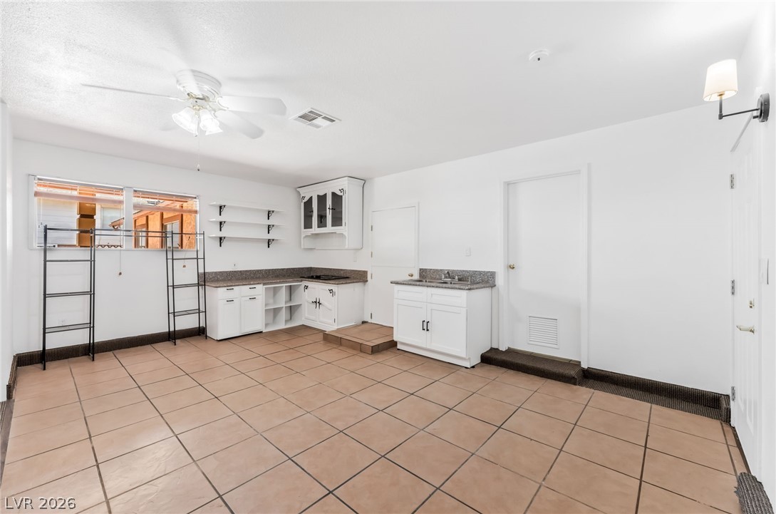 5517 Bromley Avenue Las Vegas NV 89107