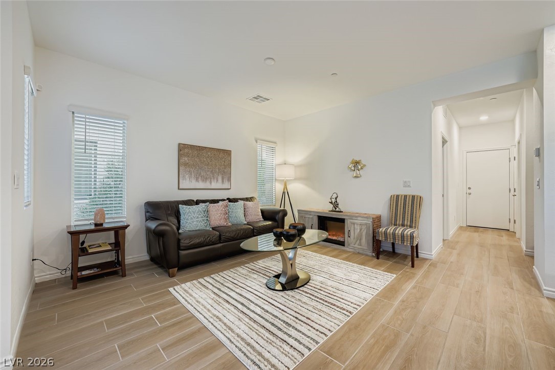 600 North Carriage Hill Drive 1184 Las Vegas NV 89138