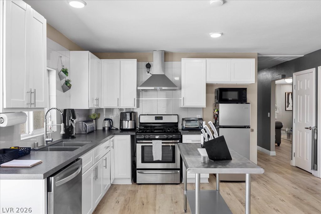 7205 Fenway Avenue Las Vegas NV 89147