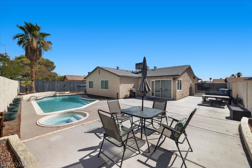 7205 Fenway Avenue Las Vegas NV 89147