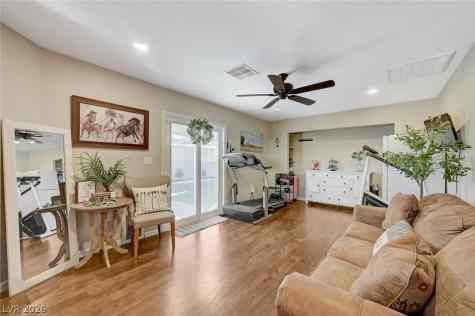 6317 Molino Street Las Vegas NV 89108