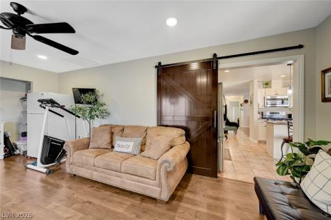 6317 Molino Street Las Vegas NV 89108