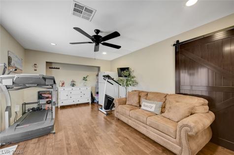6317 Molino Street Las Vegas NV 89108