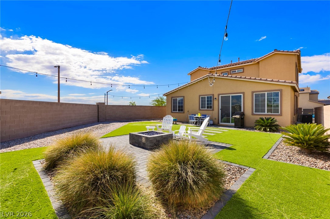 4304 Solitude Falls Avenue North Las Vegas NV 89084