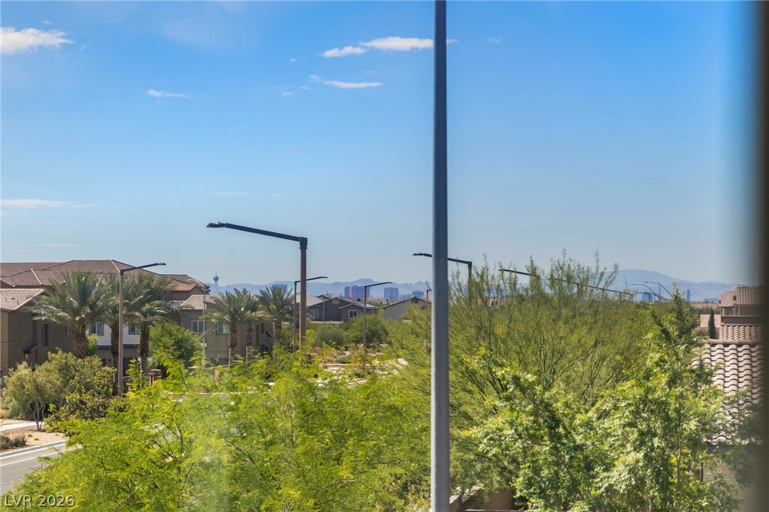 4304 Solitude Falls Avenue North Las Vegas NV 89084