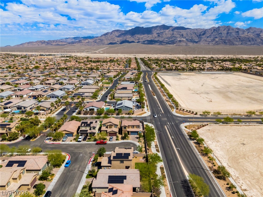 4304 Solitude Falls Avenue North Las Vegas NV 89084