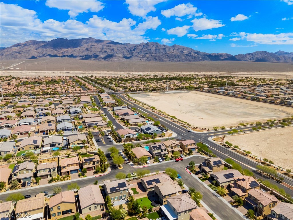 4304 Solitude Falls Avenue North Las Vegas NV 89084