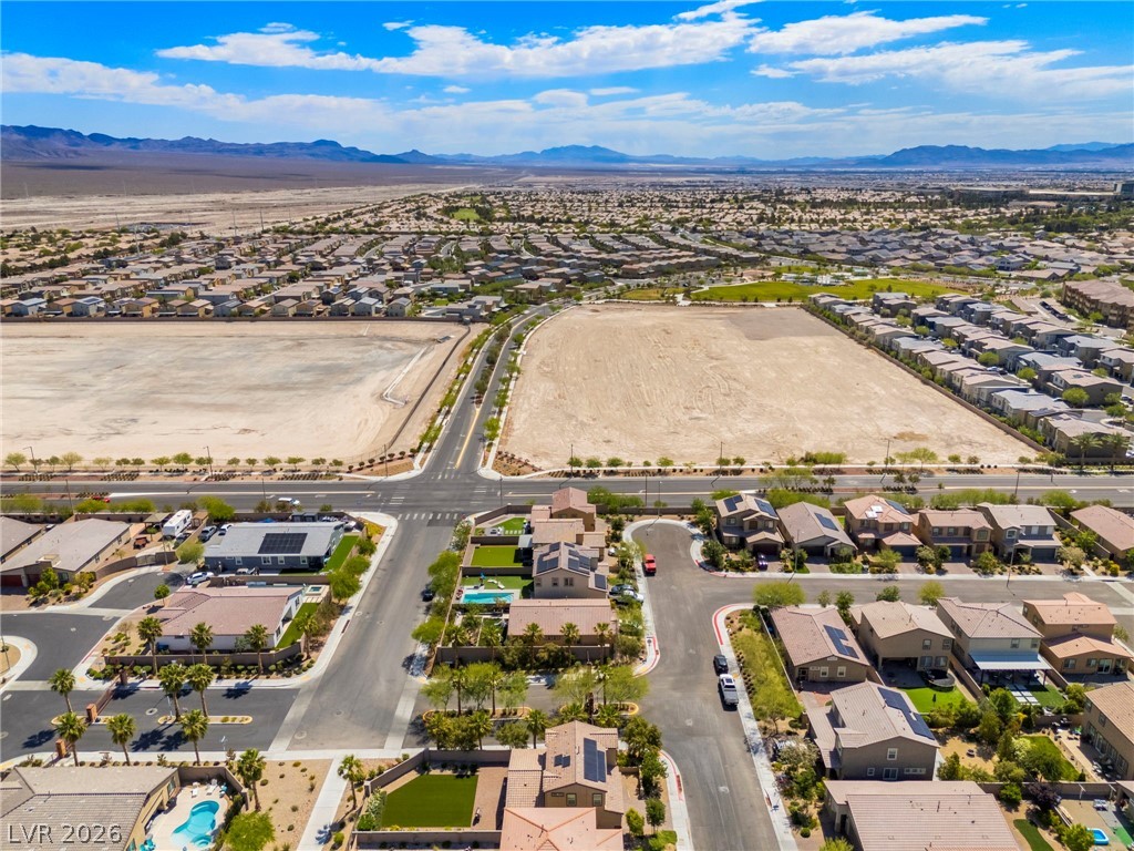 4304 Solitude Falls Avenue North Las Vegas NV 89084