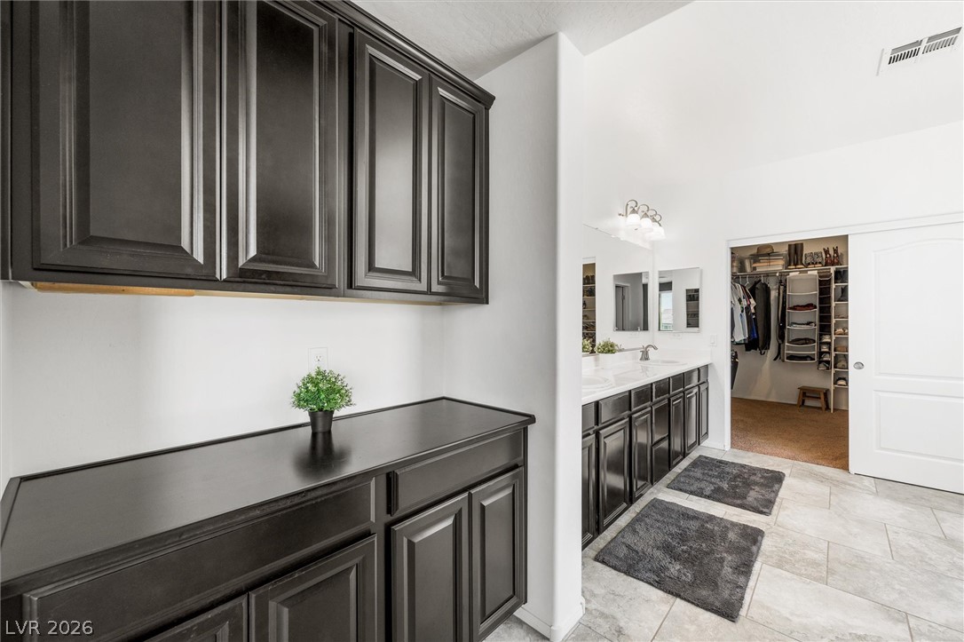 10142 Meriweather Grove Avenue Las Vegas NV 89166