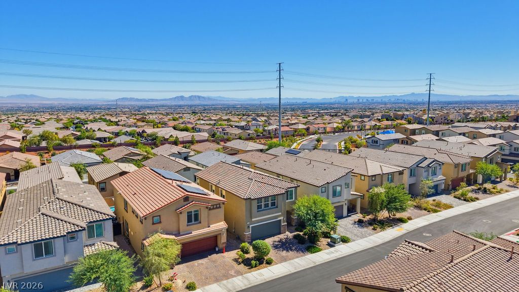 7116 Woodrow Ranch Street Las Vegas NV 89166