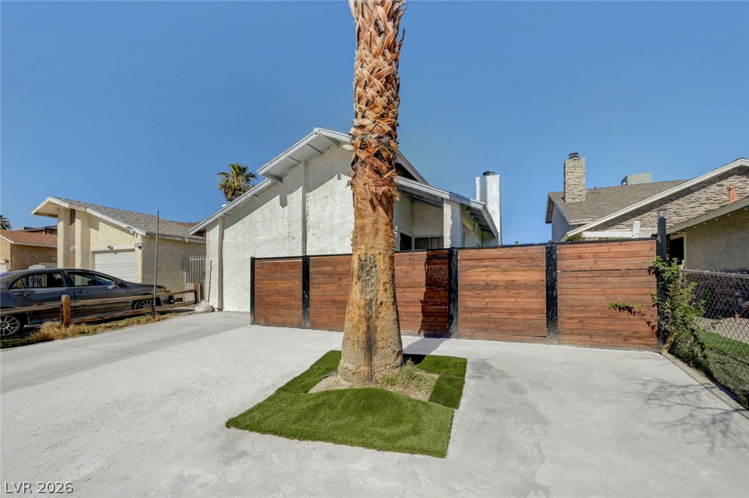 108 Sirnoble Street Las Vegas NV 89110