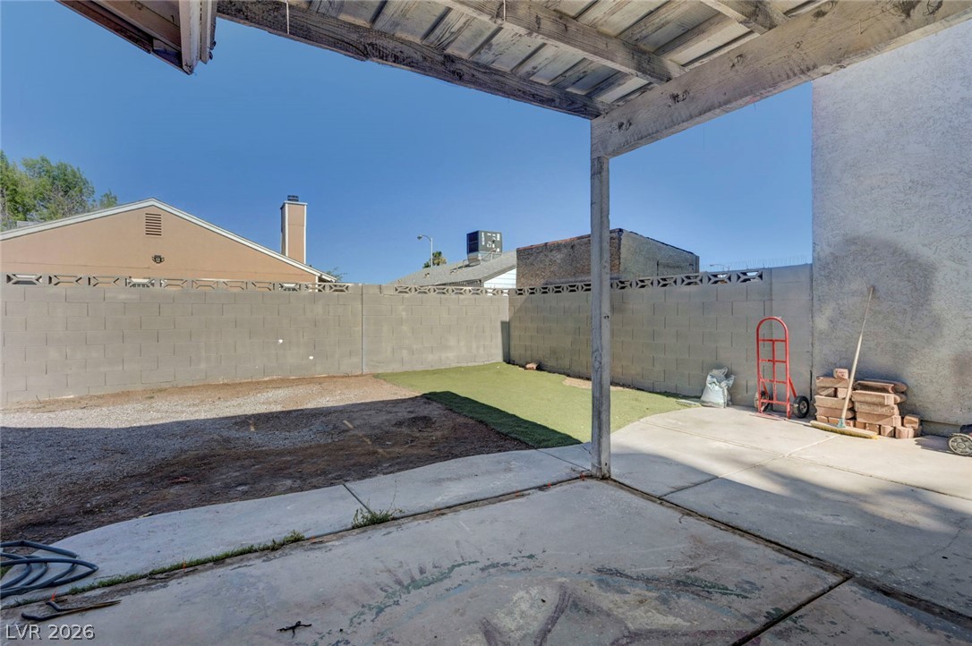 108 Sirnoble Street Las Vegas NV 89110