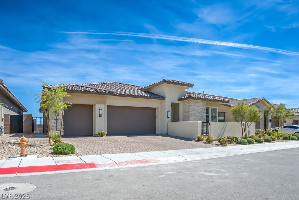 180 Medianoche Street Las Vegas NV 89138