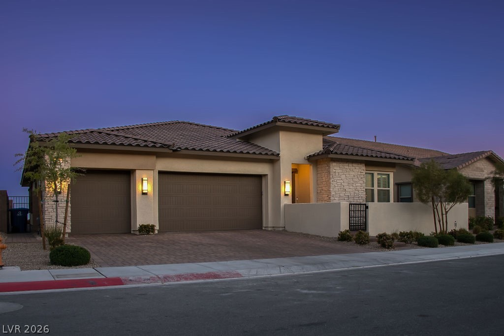 180 Medianoche Street Las Vegas NV 89138