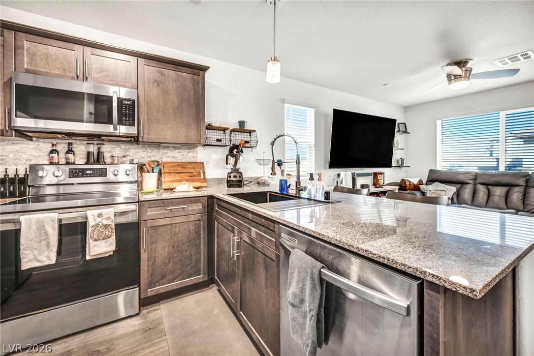 2594 Canary Yellow Court North Las Vegas NV 89086