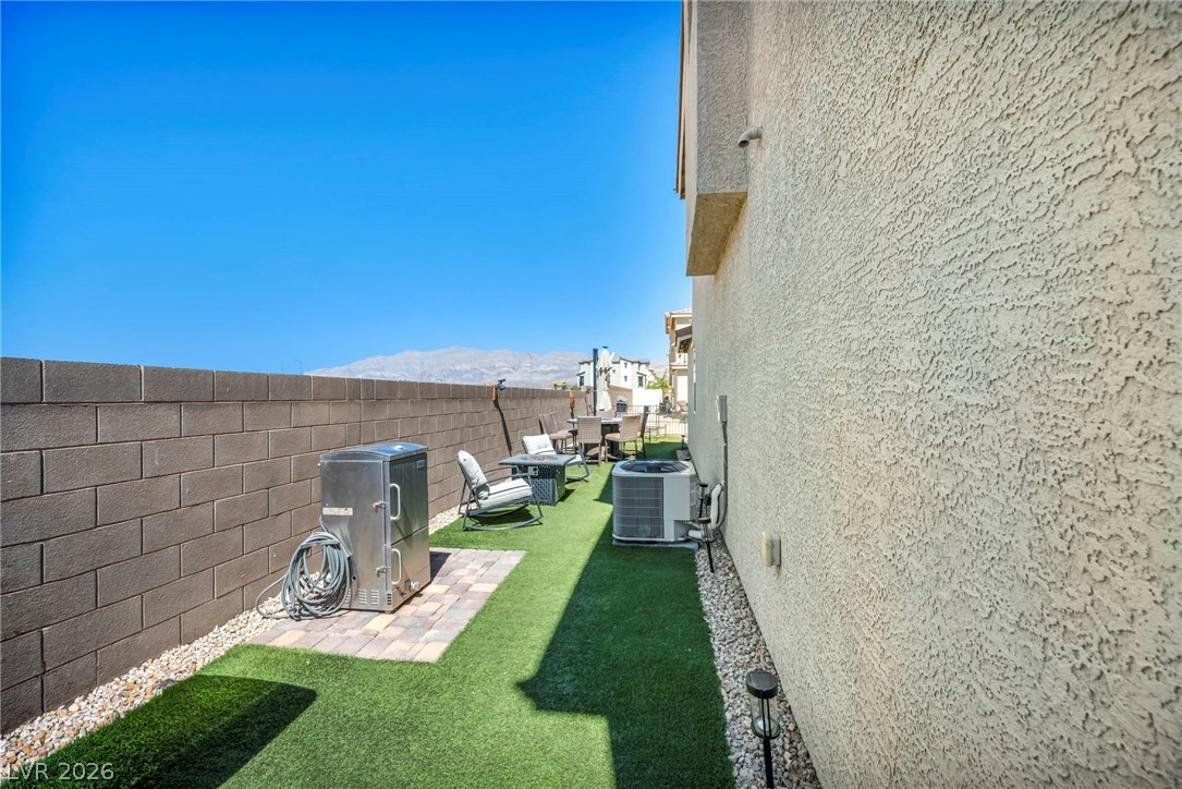 2594 Canary Yellow Court North Las Vegas NV 89086