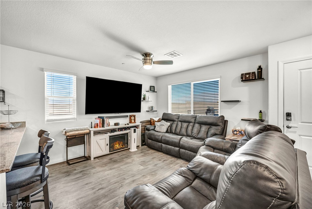 2594 Canary Yellow Court North Las Vegas NV 89086
