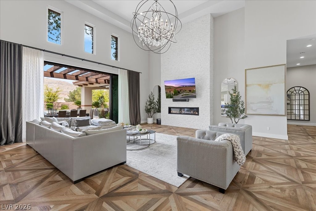 4 Cottonwood Canyon Court Las Vegas NV 89141