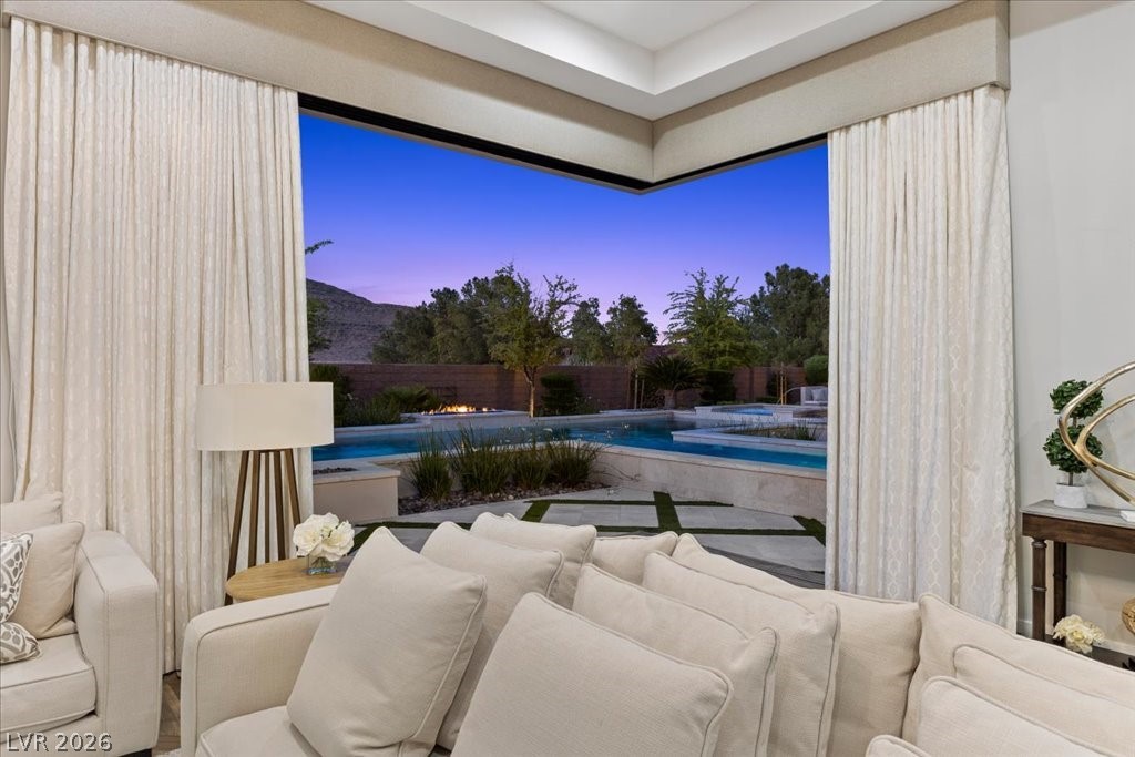 4 Cottonwood Canyon Court Las Vegas NV 89141