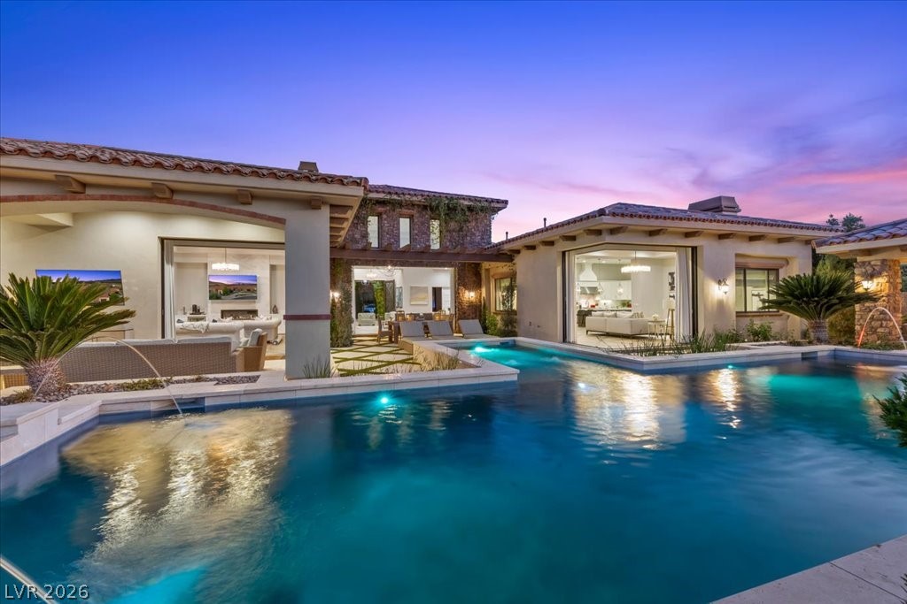 4 Cottonwood Canyon Court Las Vegas NV 89141