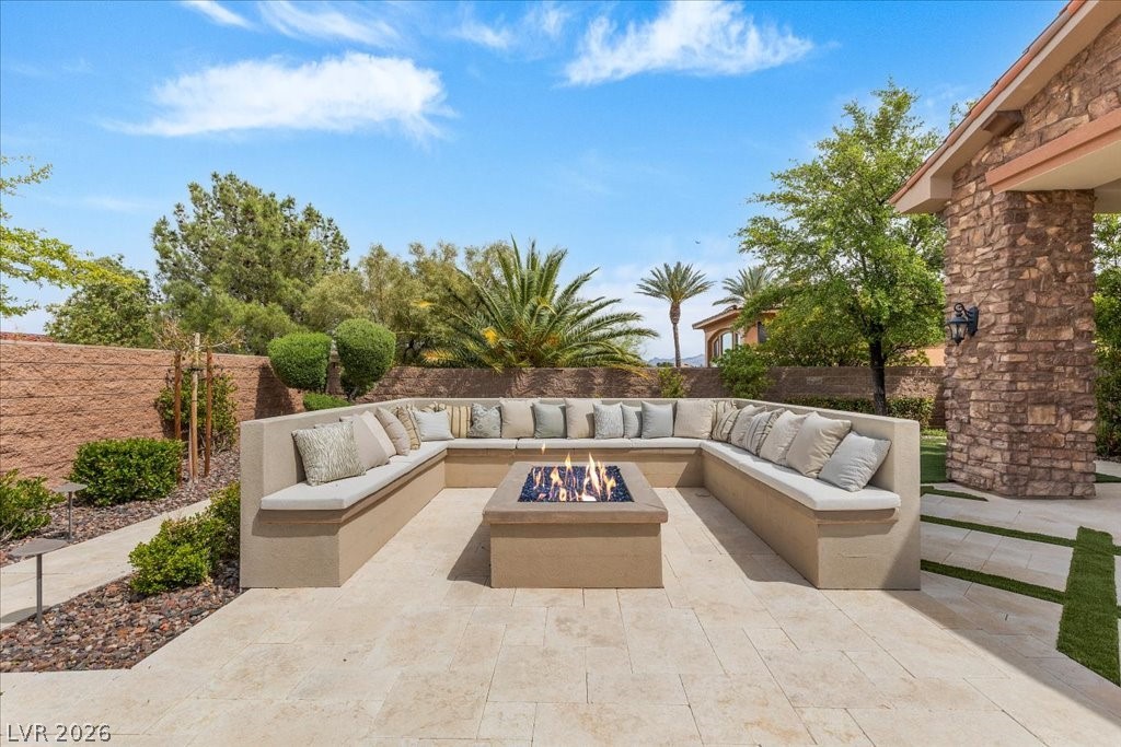 4 Cottonwood Canyon Court Las Vegas NV 89141