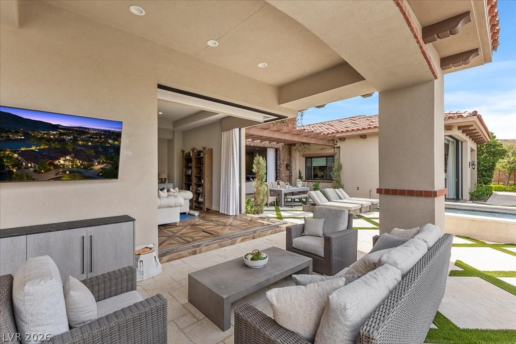 4 Cottonwood Canyon Court Las Vegas NV 89141