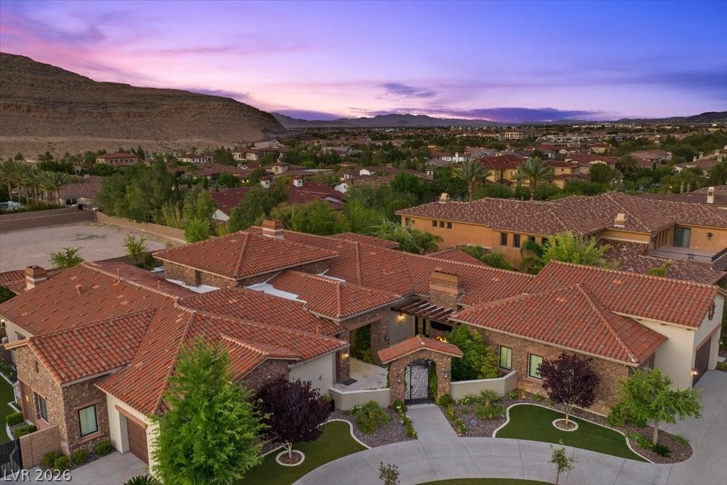 4 Cottonwood Canyon Court Las Vegas NV 89141