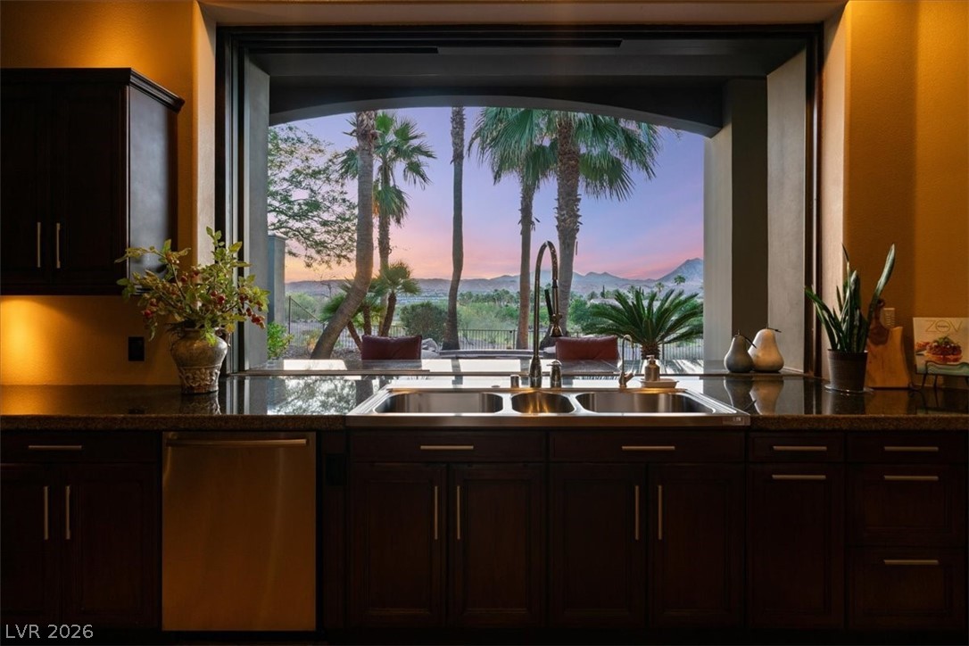 28 Via Siena Place Henderson NV 89011