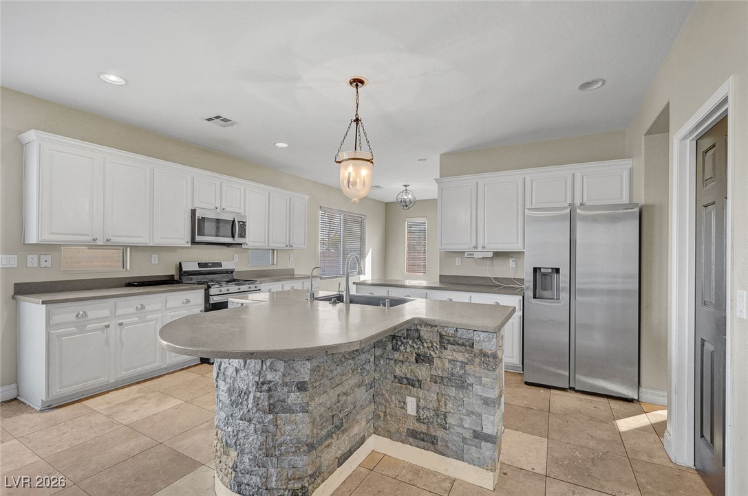 3556 Tundra Swan Street Las Vegas NV 89122