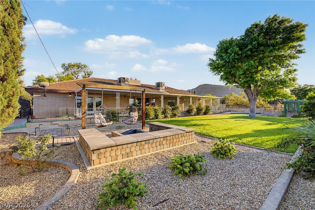 236 East Country Club Drive Henderson NV 89015