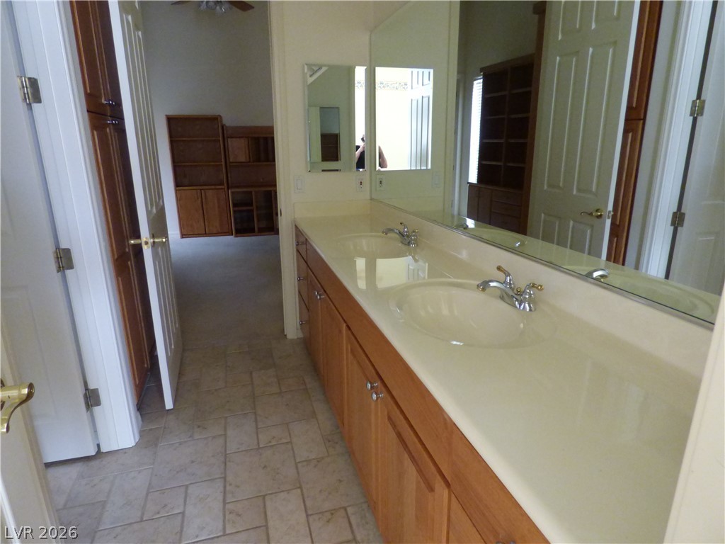 7695 Gilespie Street Las Vegas NV 89123