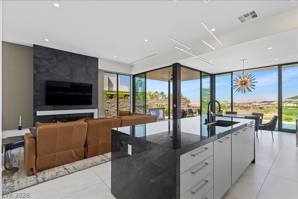 656 Scenic Cliff Drive Henderson NV 89012