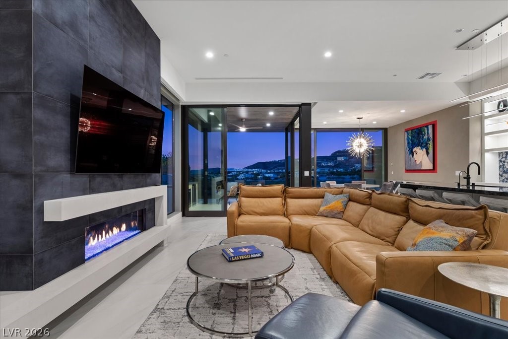 656 Scenic Cliff Drive Henderson NV 89012