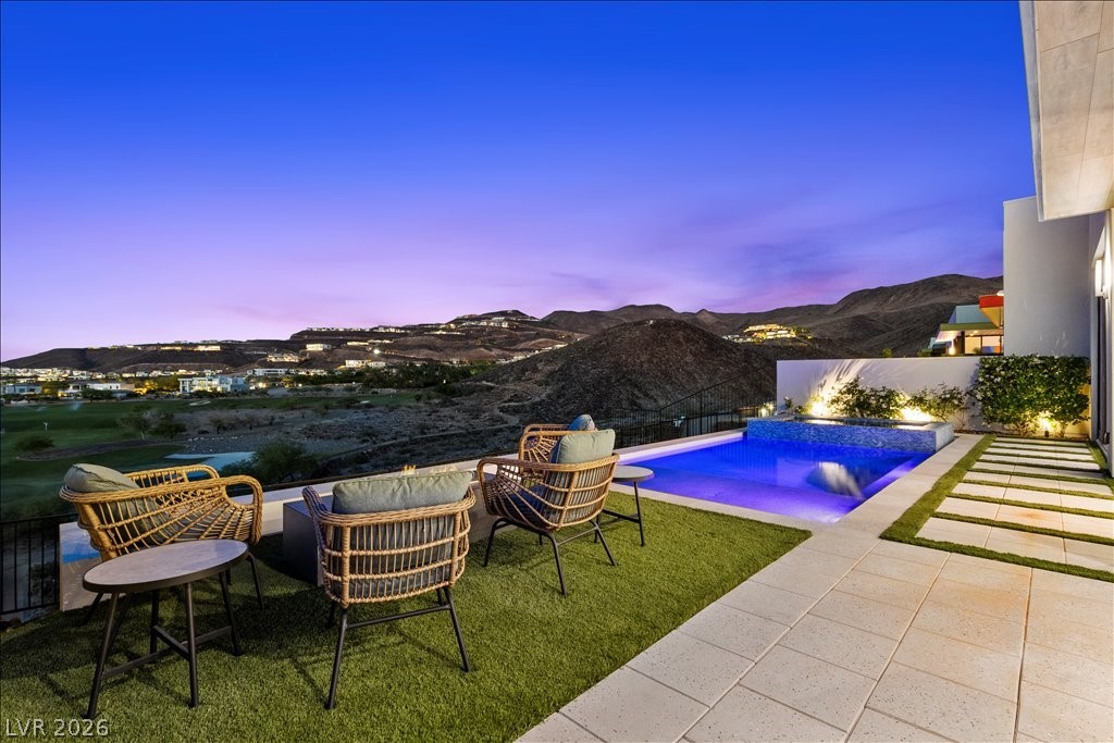 656 Scenic Cliff Drive Henderson NV 89012