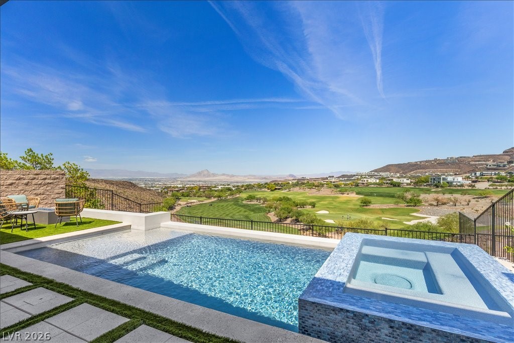 656 Scenic Cliff Drive Henderson NV 89012