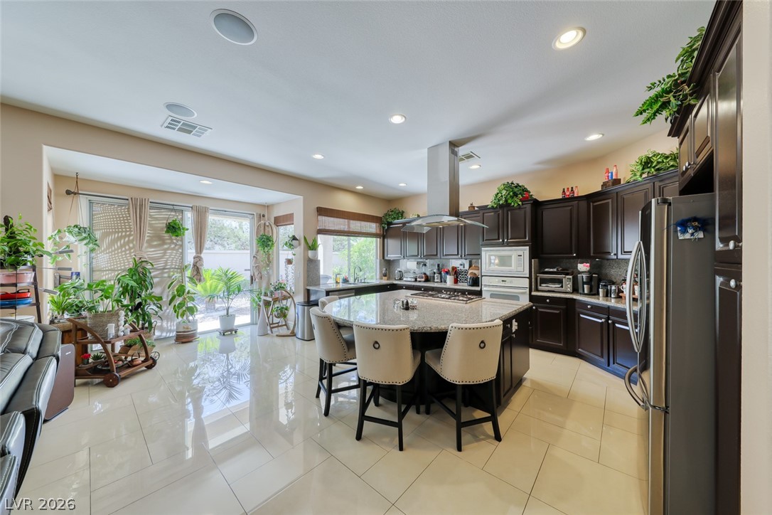 231 Angels Trace Court Las Vegas NV 89148
