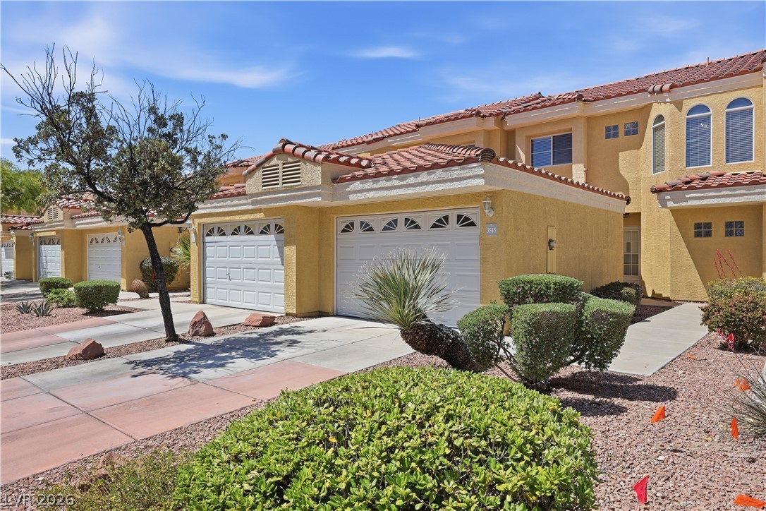 3545 Casa Real Way Las Vegas NV 89147
