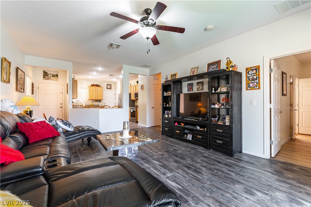 2109 Bay Thrush Way North Las Vegas NV 89084