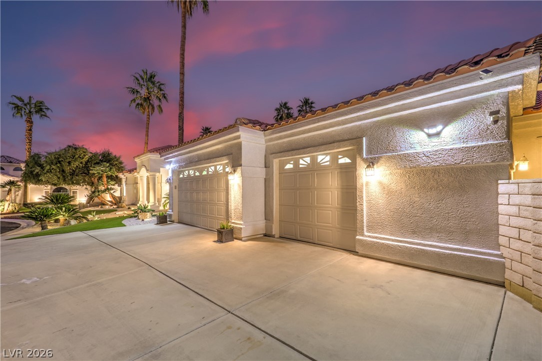 1941 Black Water Court Las Vegas NV 89117