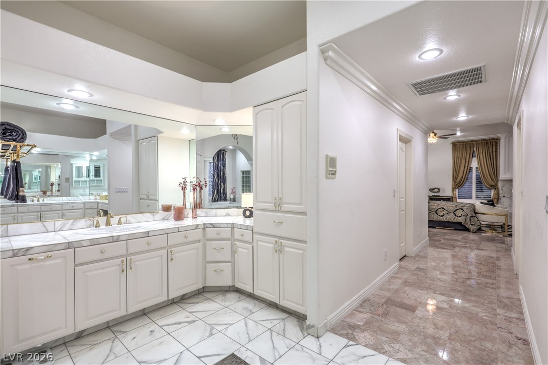 1941 Black Water Court Las Vegas NV 89117