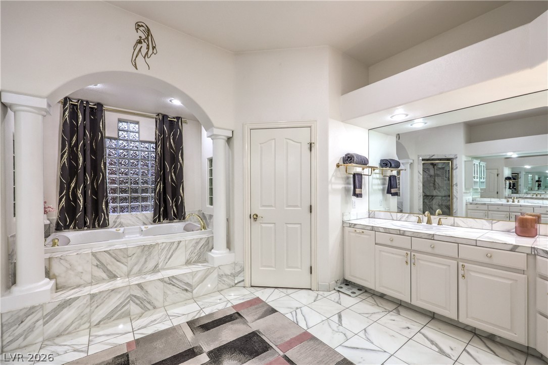 1941 Black Water Court Las Vegas NV 89117