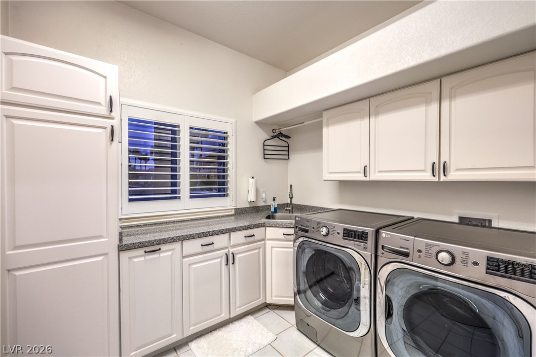 1941 Black Water Court Las Vegas NV 89117